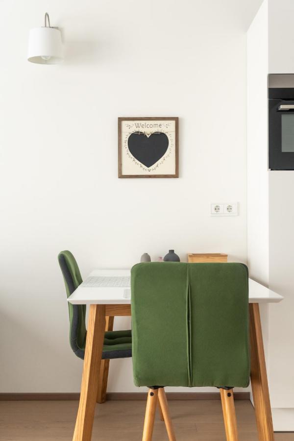 Quiet And Cozy Apartment Next To Mariahilfer Strasse And Naschmarkt With Ac, Minimum 30 Nights Viyana Dış mekan fotoğraf