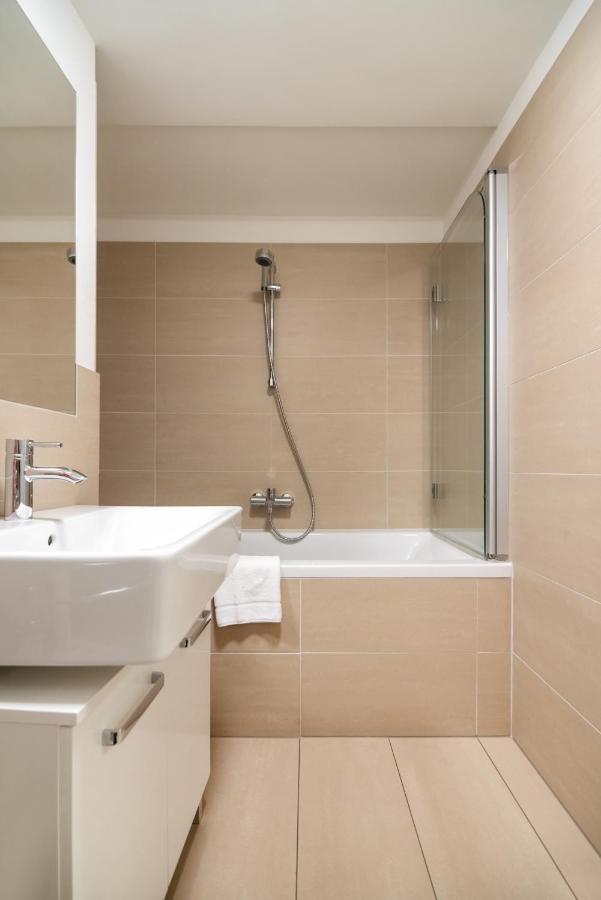 Quiet And Cozy Apartment Next To Mariahilfer Strasse And Naschmarkt With Ac, Minimum 30 Nights Viyana Dış mekan fotoğraf